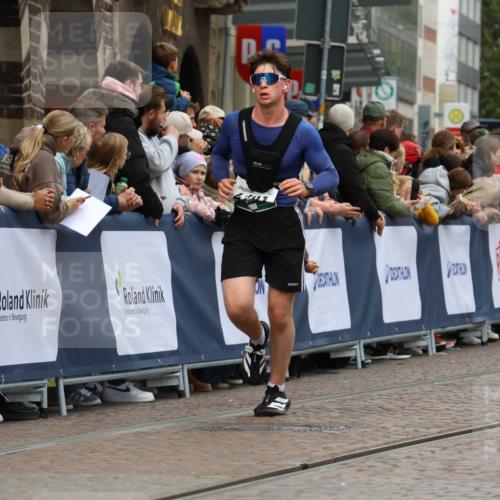 05.10.2025 - 20. swb-Marathon Bremen Strokosch-Dieckow http://msf.ph/oto/9277541 05.10.2025 13:05:14 Ziel 236, 1607, 4291, 5103, 7987, 9114 meine-sportfotos.de