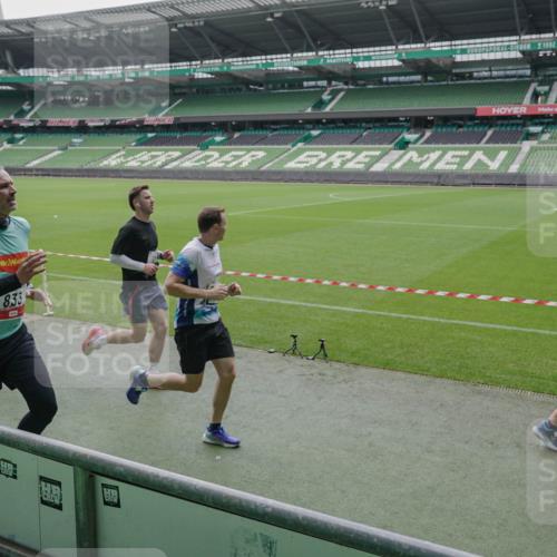 05.10.2025 - 20. swb-Marathon Bremen Michael Burmester http://msf.ph/oto/9277625 05.10.2025 12:57:14 Laufen im Stadion 31, 237, 246, 299, 305, 479, 613, 820, 833, 1161, 1317, 1382, 1595, 1627, 1971, 1977, 2166, 2269, 2436, 2522, 2571, 3396, 3471, 3591, 3813, 3969, 4484, 4496, 4821, 5104, 5149, 5246, 5255, 5503, 5664, 6250, 6267, 6451, 6486, 6493, 6510, 6534, 6535, 6768, 6926, 7017, 7086, 7283, 7371, 7390, 7490, 7546, 7578, 7940, 8023, 8479, 8564, 8903, 8964, 8973, 9054, 9129, 591, 830, 1380, 1679, 2263, 2438, 2634, 3392, 3606, 3980, 4101, 4485, 5469 meine-sportfotos.de