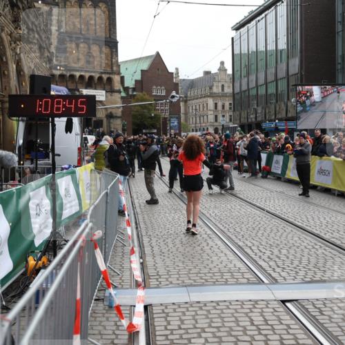 05.10.2025 - 20. swb-Marathon Bremen Yannick Fuchs http://msf.ph/oto/9277626 05.10.2025 12:39:26 Ziel 16 meine-sportfotos.de