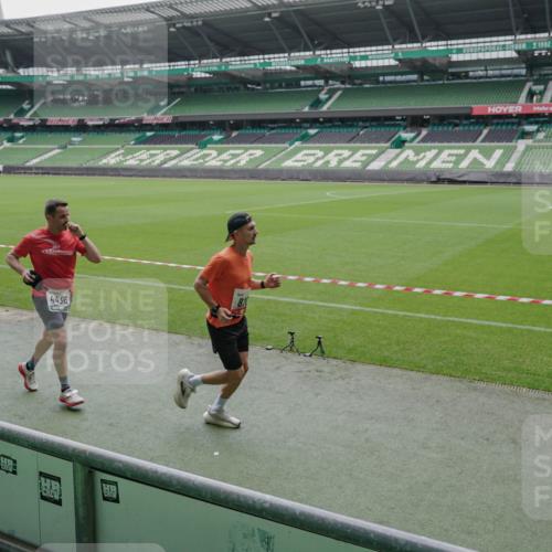 05.10.2025 - 20. swb-Marathon Bremen Michael Burmester http://msf.ph/oto/9277673 05.10.2025 12:57:22 Laufen im Stadion 31, 237, 246, 299, 305, 479, 613, 820, 833, 1161, 1317, 1382, 1491, 1595, 1627, 1971, 1977, 2166, 2269, 2304, 2436, 2522, 3396, 3471, 3591, 3798, 3813, 3969, 3977, 4089, 4484, 4496, 4821, 5100, 5104, 5149, 5503, 5664, 6250, 6267, 6486, 6493, 6510, 6534, 6535, 6768, 7017, 7086, 7283, 7371, 7390, 7490, 7546, 7578, 7731, 7911, 7940, 8023, 8128, 8479, 8564, 8801, 8903, 8964, 8973, 8993, 9054, 9129, 9983, 11658, 591, 1380, 1679, 2263, 2438, 2571, 2634, 3392, 3606, 3980, 4101, 5255 meine-sportfotos.de