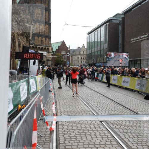 05.10.2025 - 20. swb-Marathon Bremen Yannick Fuchs http://msf.ph/oto/9277674 05.10.2025 12:39:26 Ziel 16 meine-sportfotos.de