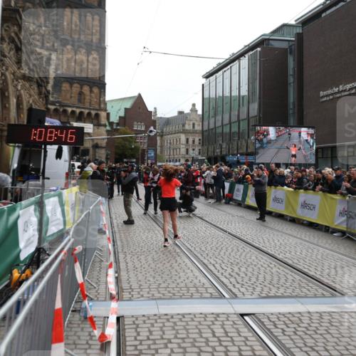 05.10.2025 - 20. swb-Marathon Bremen Yannick Fuchs http://msf.ph/oto/9277684 05.10.2025 12:39:26 Ziel 16 meine-sportfotos.de