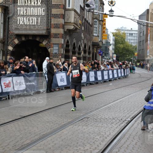 05.10.2025 - 20. swb-Marathon Bremen Yannick Fuchs http://msf.ph/oto/9277797 05.10.2025 12:40:14 Ziel 2138 meine-sportfotos.de