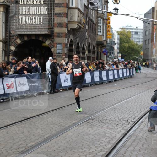 05.10.2025 - 20. swb-Marathon Bremen Yannick Fuchs http://msf.ph/oto/9277824 05.10.2025 12:40:14 Ziel 2138 meine-sportfotos.de