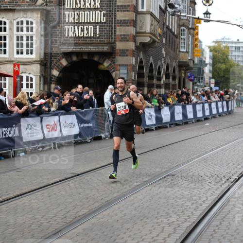 05.10.2025 - 20. swb-Marathon Bremen Yannick Fuchs http://msf.ph/oto/9277853 05.10.2025 12:40:14 Ziel 2138 meine-sportfotos.de