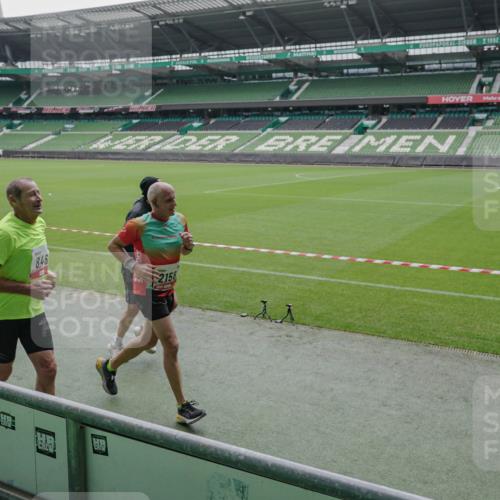 05.10.2025 - 20. swb-Marathon Bremen Michael Burmester http://msf.ph/oto/9278026 05.10.2025 12:58:09 Laufen im Stadion 90, 415, 846, 963, 1491, 1716, 2158, 2234, 2240, 2304, 2648, 2662, 2734, 2821, 2893, 3373, 3573, 3602, 3798, 3969, 3977, 4089, 4102, 4287, 4389, 4401, 4446, 4709, 4747, 5100, 5149, 5163, 5214, 5313, 5562, 5645, 5728, 5917, 6161, 6317, 6326, 6372, 6525, 6534, 6535, 6675, 6676, 6944, 6999, 7038, 7053, 7588, 7731, 7813, 7911, 7976, 8091, 8113, 8128, 8328, 8379, 8576, 8801, 8827, 8972, 8993, 9112, 9151, 9983, 11658, 237, 246, 305, 613, 820, 833, 1317, 1382, 2522, 3396, 3591 meine-sportfotos.de