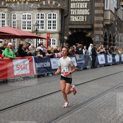 05.10.2025 - 20. swb-Marathon Bremen Yannick Fuchs http://msf.ph/oto/9278113 05.10.2025 12:40:34 Ziel 4 meine-sportfotos.de