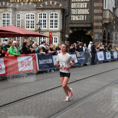 05.10.2025 - 20. swb-Marathon Bremen Yannick Fuchs http://msf.ph/oto/9278121 05.10.2025 12:40:34 Ziel 4 meine-sportfotos.de