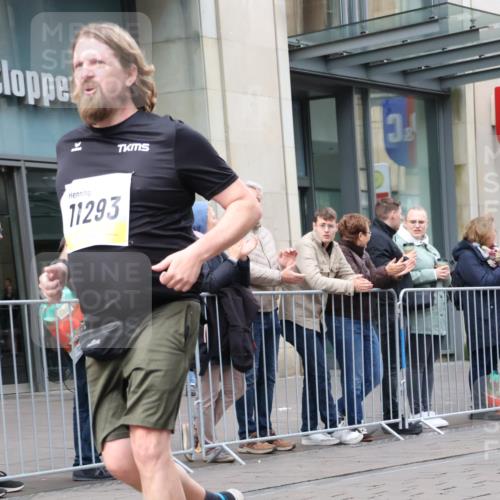 05.10.2025 - 20. swb-Marathon Bremen Strokosch-Dieckow http://msf.ph/oto/9278260 05.10.2025 11:14:52 Ziel 9441, 9643, 9767, 9768, 10496, 10647, 10984, 11107, 11293, 11635, 9441, 9643, 9767, 9768, 10496, 10647, 10984, 11107, 11293, 11635 meine-sportfotos.de