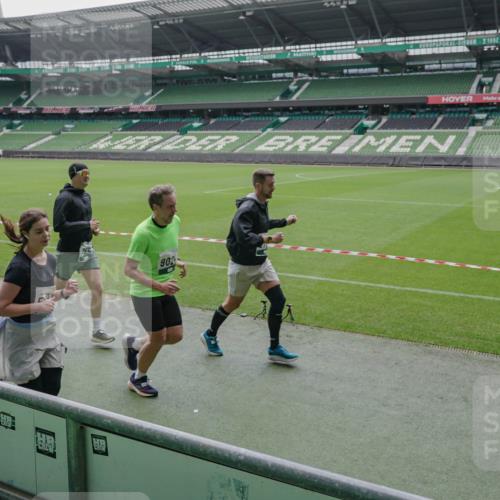 05.10.2025 - 20. swb-Marathon Bremen Michael Burmester http://msf.ph/oto/9278439 05.10.2025 12:59:01 Laufen im Stadion 27, 219, 586, 667, 726, 807, 988, 1043, 1229, 1503, 1516, 1598, 1619, 1711, 1716, 1843, 1854, 2496, 2663, 2734, 2797, 2922, 2941, 3141, 3252, 3254, 3467, 3615, 3747, 3791, 4095, 4113, 4486, 4522, 4783, 4827, 4909, 4967, 5123, 5261, 5530, 5584, 5722, 5808, 5878, 5891, 6007, 6030, 6113, 6374, 6561, 6624, 6672, 6882, 6944, 7038, 7169, 7185, 7262, 7311, 7312, 7511, 7550, 7976, 8097, 8214, 8247, 8355, 8379, 8539, 8972, 9024, 9112, 10526, 90, 846, 2158, 2648, 2893, 4389, 4446, 5313 meine-sportfotos.de
