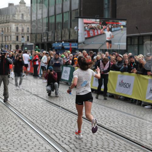 05.10.2025 - 20. swb-Marathon Bremen Yannick Fuchs http://msf.ph/oto/9278461 05.10.2025 12:40:38 Ziel 4, 351 meine-sportfotos.de