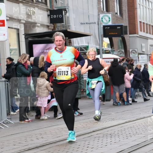 05.10.2025 - 20. swb-Marathon Bremen Strokosch-Dieckow http://msf.ph/oto/9278593 05.10.2025 11:15:04 Ziel 8844, 9441, 9643, 9767, 9768, 9959, 10976, 11112, 11113, 11293, 8844, 9441, 9643, 9767, 9768, 9959, 10976, 11112, 11113, 11293 meine-sportfotos.de