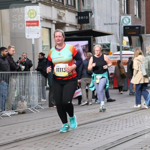 05.10.2025 - 20. swb-Marathon Bremen Strokosch-Dieckow http://msf.ph/oto/9278613 05.10.2025 11:15:05 Ziel 8844, 9441, 9643, 9767, 9768, 9959, 10976, 11112, 11113, 11293, 8844, 9441, 9643, 9767, 9768, 9959, 10976, 11112, 11113, 11293 meine-sportfotos.de
