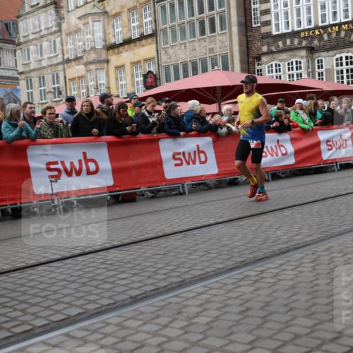 05.10.2025 - 20. swb-Marathon Bremen Yannick Fuchs http://msf.ph/oto/9278703 05.10.2025 12:42:21 Ziel 1024, 1363, 7751 meine-sportfotos.de