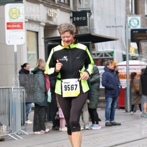 05.10.2025 - 20. swb-Marathon Bremen Strokosch-Dieckow http://msf.ph/oto/9278763 05.10.2025 11:15:13 Ziel 8844, 9441, 9567, 9767, 9768, 9959, 10976, 11112, 11113, 11440, 8844, 9441, 9567, 9767, 9768, 9959, 10976, 11112, 11113, 11440 meine-sportfotos.de