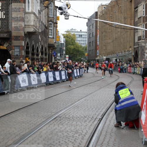05.10.2025 - 20. swb-Marathon Bremen Yannick Fuchs http://msf.ph/oto/9279025 05.10.2025 12:42:34 Ziel 456, 1921 meine-sportfotos.de