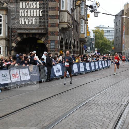 05.10.2025 - 20. swb-Marathon Bremen Yannick Fuchs http://msf.ph/oto/9279120 05.10.2025 12:42:37 Ziel 1921 meine-sportfotos.de