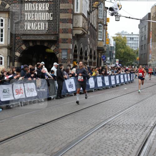 05.10.2025 - 20. swb-Marathon Bremen Yannick Fuchs http://msf.ph/oto/9279124 05.10.2025 12:42:37 Ziel 1921 meine-sportfotos.de