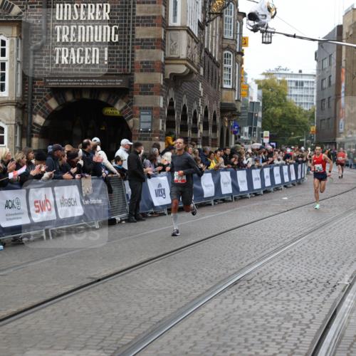 05.10.2025 - 20. swb-Marathon Bremen Yannick Fuchs http://msf.ph/oto/9279128 05.10.2025 12:42:37 Ziel 1921 meine-sportfotos.de