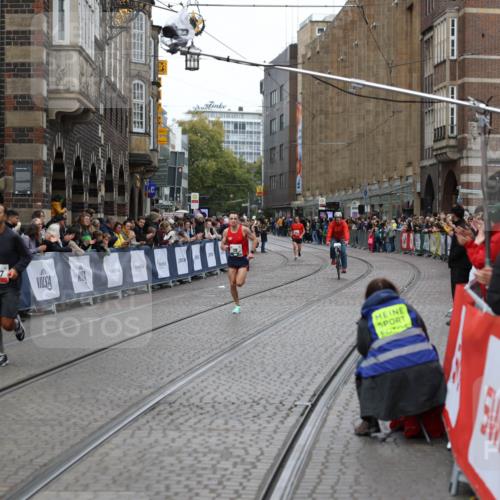 05.10.2025 - 20. swb-Marathon Bremen Yannick Fuchs http://msf.ph/oto/9279176 05.10.2025 12:42:37 Ziel 1921 meine-sportfotos.de