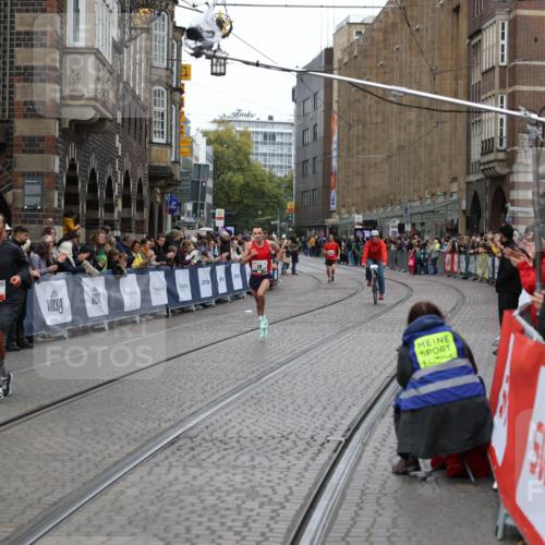 05.10.2025 - 20. swb-Marathon Bremen Yannick Fuchs http://msf.ph/oto/9279192 05.10.2025 12:42:38 Ziel 1117 meine-sportfotos.de