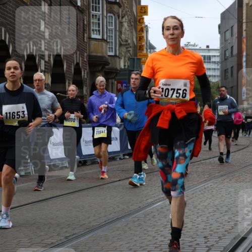05.10.2025 - 20. swb-Marathon Bremen Strokosch-Dieckow http://msf.ph/oto/9279197 05.10.2025 11:13:54 Ziel 7014, 7410, 9342, 9631, 9667, 9946, 10000, 10036, 10512, 10671, 10721, 10756, 10842, 11541, 11548, 11652, 11653 meine-sportfotos.de
