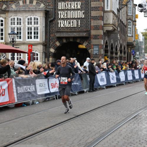 05.10.2025 - 20. swb-Marathon Bremen Yannick Fuchs http://msf.ph/oto/9279225 05.10.2025 12:42:38 Ziel 1117 meine-sportfotos.de