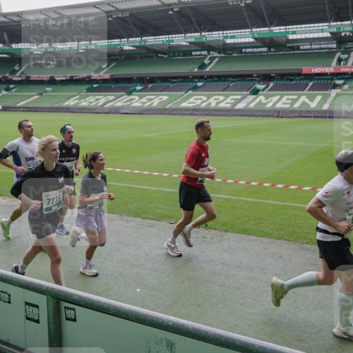 05.10.2025 - 20. swb-Marathon Bremen Michael Burmester http://msf.ph/oto/9279272 05.10.2025 13:00:43 Laufen im Stadion 47, 52, 72, 271, 283, 491, 498, 575, 627, 694, 1017, 1116, 1182, 1273, 1423, 1471, 1606, 1806, 1968, 1973, 1998, 2007, 2196, 2369, 2446, 2504, 2518, 2661, 2668, 2706, 2745, 2806, 2822, 2915, 3040, 3160, 3177, 3237, 3293, 3360, 3549, 3604, 3605, 3979, 4034, 4035, 4046, 4202, 4216, 4263, 4502, 4592, 4661, 4788, 4824, 4879, 5011, 5183, 5272, 5329, 5610, 5627, 5663, 5836, 5841, 6027, 6057, 6208, 6389, 6440, 6523, 6636, 6704, 6762, 6881, 7537, 7598 meine-sportfotos.de