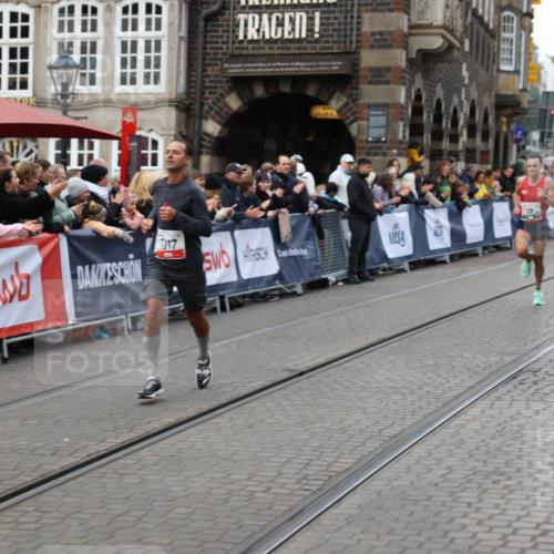 05.10.2025 - 20. swb-Marathon Bremen Yannick Fuchs http://msf.ph/oto/9279284 05.10.2025 12:42:39 Ziel 18, 1117 meine-sportfotos.de