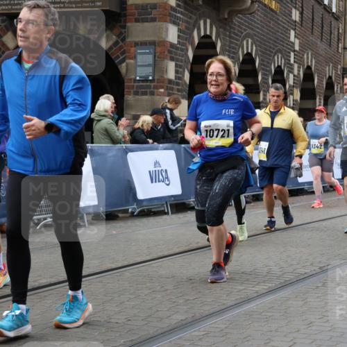 05.10.2025 - 20. swb-Marathon Bremen Strokosch-Dieckow http://msf.ph/oto/9279305 05.10.2025 11:13:58 Ziel 7014, 9012, 9342, 9631, 9667, 10000, 10036, 10512, 10721, 11541, 11548 meine-sportfotos.de