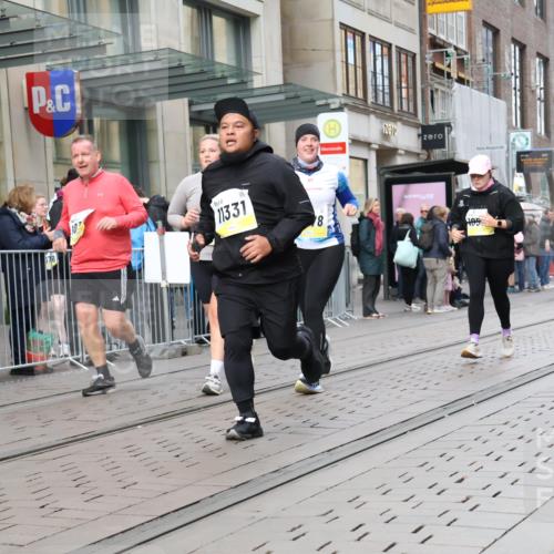 05.10.2025 - 20. swb-Marathon Bremen Strokosch-Dieckow http://msf.ph/oto/9279438 05.10.2025 11:15:50 Ziel 7109, 7110, 8476, 9640, 9679, 10220, 10339, 10340, 10355, 10564, 10635, 10831, 10846, 11029, 11247, 11331, 11375, 11378, 7109, 7110, 8476, 9640, 9679, 10220, 10339, 10340, 10355, 10564, 10635, 10831, 10846, 11029, 11247, 11331, 11375, 11378 meine-sportfotos.de