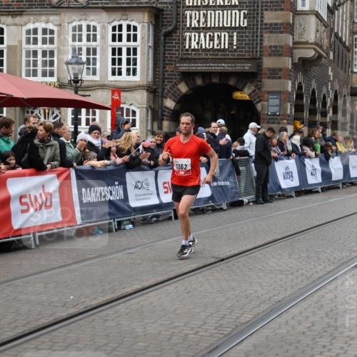 05.10.2025 - 20. swb-Marathon Bremen Yannick Fuchs http://msf.ph/oto/9279595 05.10.2025 12:42:50 Ziel 1162 meine-sportfotos.de