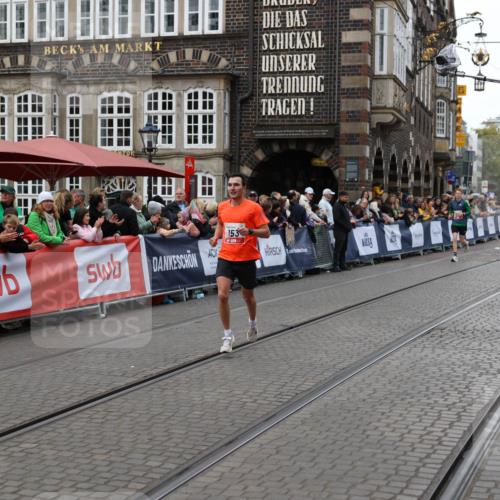 05.10.2025 - 20. swb-Marathon Bremen Yannick Fuchs http://msf.ph/oto/9279662 05.10.2025 12:43:24 Ziel 153, 1068, 1459 meine-sportfotos.de