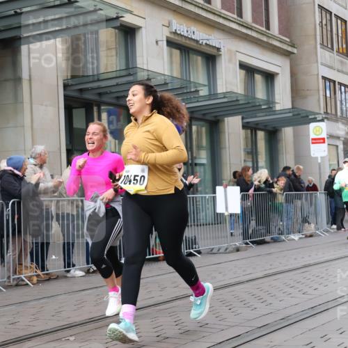 05.10.2025 - 20. swb-Marathon Bremen Strokosch-Dieckow http://msf.ph/oto/9279687 05.10.2025 11:16:07 Ziel 7110, 9301, 9563, 9753, 10023, 10083, 10339, 10379, 10450, 11020, 11029, 11182, 11247, 11358, 11404, 11438, 7110, 9301, 9563, 9753, 10023, 10083, 10339, 10379, 10450, 11020, 11029, 11182, 11247, 11358, 11404, 11438 meine-sportfotos.de