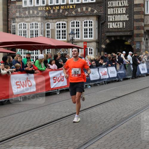 05.10.2025 - 20. swb-Marathon Bremen Yannick Fuchs http://msf.ph/oto/9279693 05.10.2025 12:43:24 Ziel 153, 1068, 1459 meine-sportfotos.de