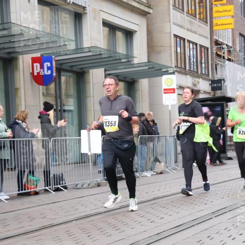 05.10.2025 - 20. swb-Marathon Bremen Strokosch-Dieckow http://msf.ph/oto/9279763 05.10.2025 11:16:11 Ziel 9301, 9563, 9753, 10023, 10083, 10379, 10450, 11020, 11029, 11182, 11358, 11404, 11438, 9301, 9563, 9753, 10023, 10083, 10379, 10450, 11020, 11029, 11182, 11358, 11404, 11438 meine-sportfotos.de