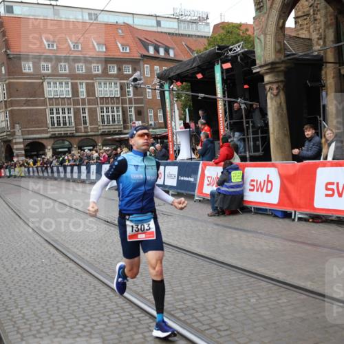05.10.2025 - 20. swb-Marathon Bremen Yannick Fuchs http://msf.ph/oto/9279803 05.10.2025 12:46:21 Ziel 1303, 1668 meine-sportfotos.de