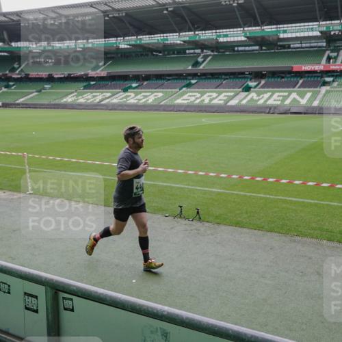 05.10.2025 - 20. swb-Marathon Bremen Michael Burmester http://msf.ph/oto/9279823 05.10.2025 13:01:51 Laufen im Stadion 152, 335, 428, 488, 493, 546, 672, 772, 979, 1030, 1082, 1256, 1348, 1361, 1452, 1732, 1744, 1759, 1856, 1893, 1899, 1924, 1933, 1996, 2096, 2102, 2143, 2235, 2245, 2306, 2433, 2555, 2565, 2796, 2910, 2912, 2918, 2991, 2995, 3053, 3206, 3208, 3387, 3525, 3526, 3662, 3663, 3673, 3877, 3926, 3930, 4017, 4018, 4086, 4329, 4364, 4409, 4444, 4564, 4618, 4705, 4882, 4947, 4980, 5080, 5150, 5309, 5557, 5570, 5580, 5731, 5893, 5934, 5985, 6082, 6157, 58, 440 meine-sportfotos.de