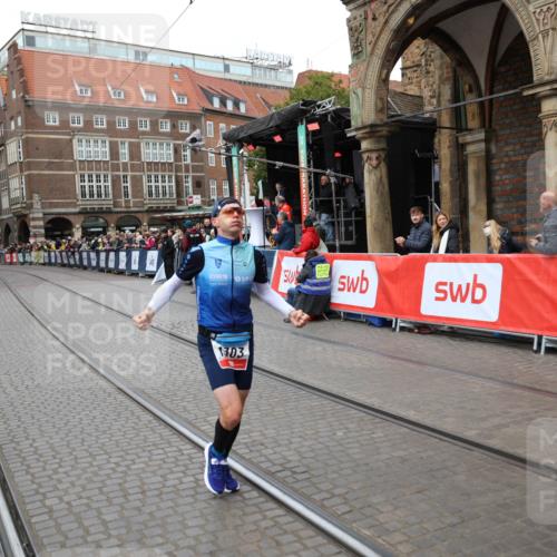 05.10.2025 - 20. swb-Marathon Bremen Yannick Fuchs http://msf.ph/oto/9279827 05.10.2025 12:46:21 Ziel 1303, 1668 meine-sportfotos.de