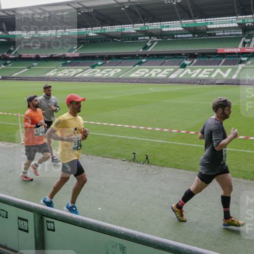 05.10.2025 - 20. swb-Marathon Bremen Michael Burmester http://msf.ph/oto/9279834 05.10.2025 13:01:52 Laufen im Stadion 152, 335, 428, 488, 493, 546, 672, 772, 979, 1030, 1082, 1256, 1348, 1361, 1452, 1732, 1744, 1759, 1856, 1893, 1899, 1924, 1933, 1996, 2096, 2102, 2143, 2235, 2245, 2306, 2433, 2555, 2565, 2796, 2910, 2912, 2918, 2991, 2995, 3053, 3206, 3208, 3387, 3525, 3526, 3662, 3663, 3673, 3877, 3926, 3930, 4017, 4018, 4086, 4329, 4364, 4409, 4444, 4564, 4618, 4705, 4882, 4947, 4980, 5150, 5309, 5557, 5570, 5580, 5731, 5893, 5934, 5985, 6082, 6157, 58, 440 meine-sportfotos.de