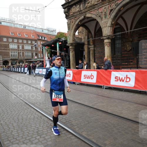 05.10.2025 - 20. swb-Marathon Bremen Yannick Fuchs http://msf.ph/oto/9279842 05.10.2025 12:46:22 Ziel 1303 meine-sportfotos.de