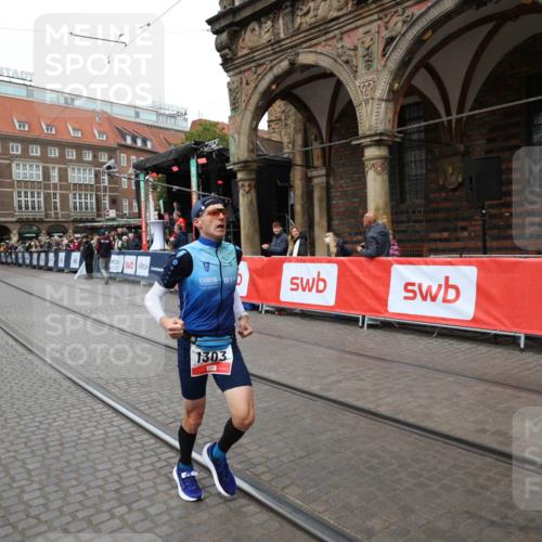 05.10.2025 - 20. swb-Marathon Bremen Yannick Fuchs http://msf.ph/oto/9279853 05.10.2025 12:46:22 Ziel 1303 meine-sportfotos.de