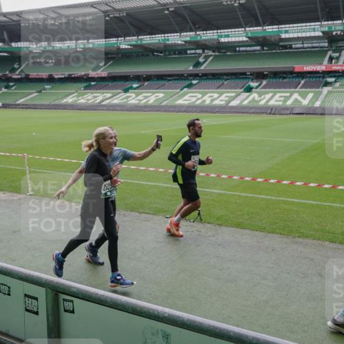 05.10.2025 - 20. swb-Marathon Bremen Michael Burmester http://msf.ph/oto/9279955 05.10.2025 13:02:04 Laufen im Stadion 152, 428, 493, 546, 672, 772, 843, 921, 979, 1030, 1256, 1348, 1361, 1452, 1732, 1744, 1759, 1856, 1893, 1899, 1924, 1933, 1996, 2096, 2102, 2143, 2245, 2272, 2306, 2433, 2555, 2565, 2774, 2796, 2910, 2912, 2918, 2991, 3053, 3206, 3208, 3217, 3387, 3525, 3526, 3662, 3663, 3673, 3861, 3877, 3926, 3930, 4017, 4018, 4086, 4129, 4364, 4409, 4444, 4477, 4564, 4618, 4688, 4705, 4847, 4882, 4947, 4980, 4985, 5309, 5557, 5570, 5580, 5652, 5731, 5893, 5934, 6157, 6328, 6382, 58, 440 meine-sportfotos.de