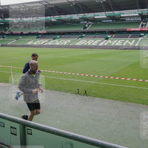 05.10.2025 - 20. swb-Marathon Bremen Michael Burmester http://msf.ph/oto/9279965 05.10.2025 13:02:05 Laufen im Stadion 152, 428, 493, 546, 672, 772, 843, 921, 979, 1030, 1256, 1348, 1361, 1452, 1732, 1744, 1759, 1856, 1893, 1899, 1924, 1933, 1996, 2096, 2102, 2143, 2245, 2272, 2306, 2555, 2565, 2774, 2796, 2910, 2912, 2918, 2991, 3053, 3206, 3208, 3217, 3387, 3525, 3526, 3662, 3663, 3673, 3861, 3877, 3926, 3930, 4017, 4018, 4086, 4129, 4364, 4409, 4444, 4477, 4481, 4564, 4618, 4688, 4705, 4847, 4882, 4947, 4980, 4985, 5309, 5557, 5570, 5580, 5652, 5731, 5893, 5934, 6157, 6328, 6382, 58, 440 meine-sportfotos.de