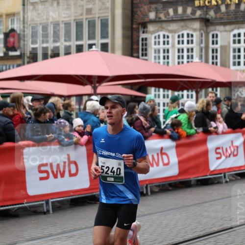 05.10.2025 - 20. swb-Marathon Bremen Yannick Fuchs http://msf.ph/oto/9280807 05.10.2025 12:54:40 Ziel 2129, 5240 meine-sportfotos.de