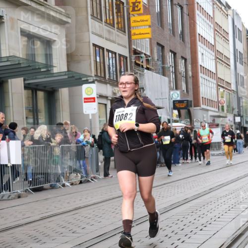 05.10.2025 - 20. swb-Marathon Bremen Strokosch-Dieckow http://msf.ph/oto/9280828 05.10.2025 11:17:49 Ziel 9348, 9465, 9477, 10198, 10575, 10808, 10949, 10994, 11082, 9348, 9465, 9477, 10198, 10575, 10808, 10949, 10994, 11082 meine-sportfotos.de