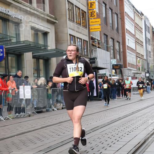 05.10.2025 - 20. swb-Marathon Bremen Strokosch-Dieckow http://msf.ph/oto/9280840 05.10.2025 11:17:49 Ziel 9348, 9465, 9477, 10198, 10575, 10808, 10949, 10994, 11082, 9348, 9465, 9477, 10198, 10575, 10808, 10949, 10994, 11082 meine-sportfotos.de