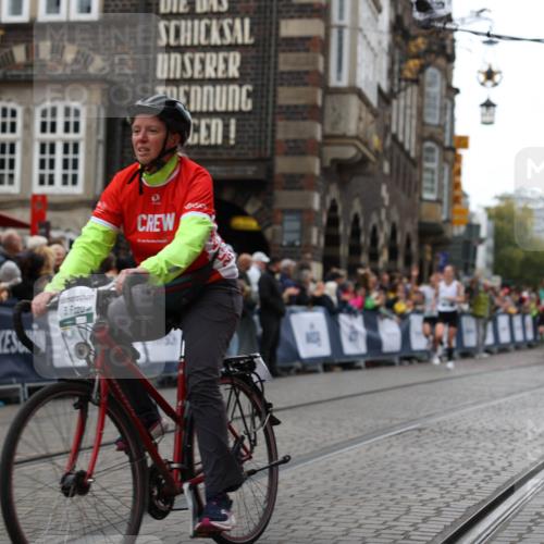 05.10.2025 - 20. swb-Marathon Bremen Yannick Fuchs http://msf.ph/oto/9280878 05.10.2025 12:55:16 Ziel 1231, 2151, 4030, 4807 meine-sportfotos.de