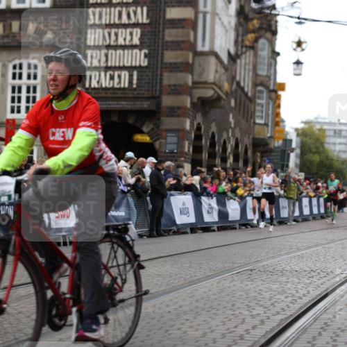 05.10.2025 - 20. swb-Marathon Bremen Yannick Fuchs http://msf.ph/oto/9280884 05.10.2025 12:55:16 Ziel 1231, 2151, 4030, 4807 meine-sportfotos.de
