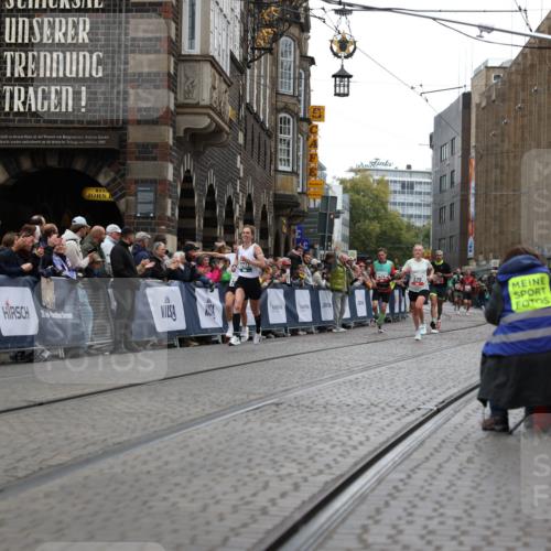 05.10.2025 - 20. swb-Marathon Bremen Yannick Fuchs http://msf.ph/oto/9280913 05.10.2025 12:55:17 Ziel 1231, 2151, 4030 meine-sportfotos.de
